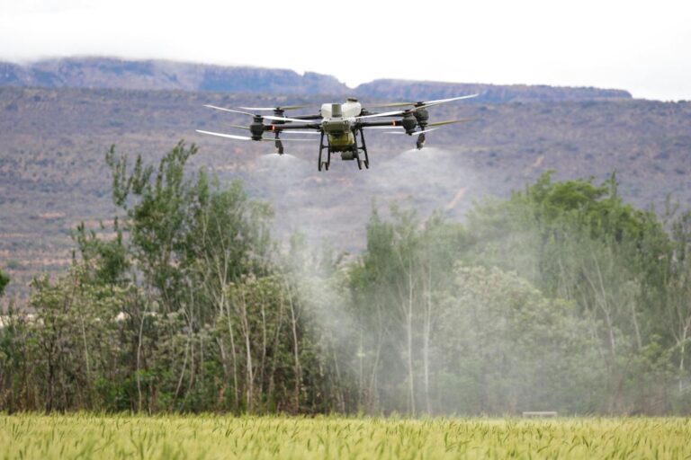 Agrotechnologia z wykorzystaniem dronów